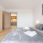 Sunny Haven: Modern 2br,garage, Wifi,stream Affittacamere *
