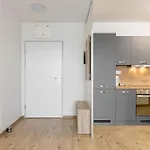 Sunny Haven: Modern 2br,garage, Wifi,stream Affittacamere
