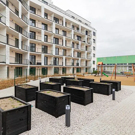 Sunny Haven: Modern 2br,garage, Wifi,stream Pensjonat