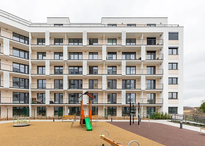 Sunny Haven: Modern 2br,garage, Wifi,stream Guest house Bratislava